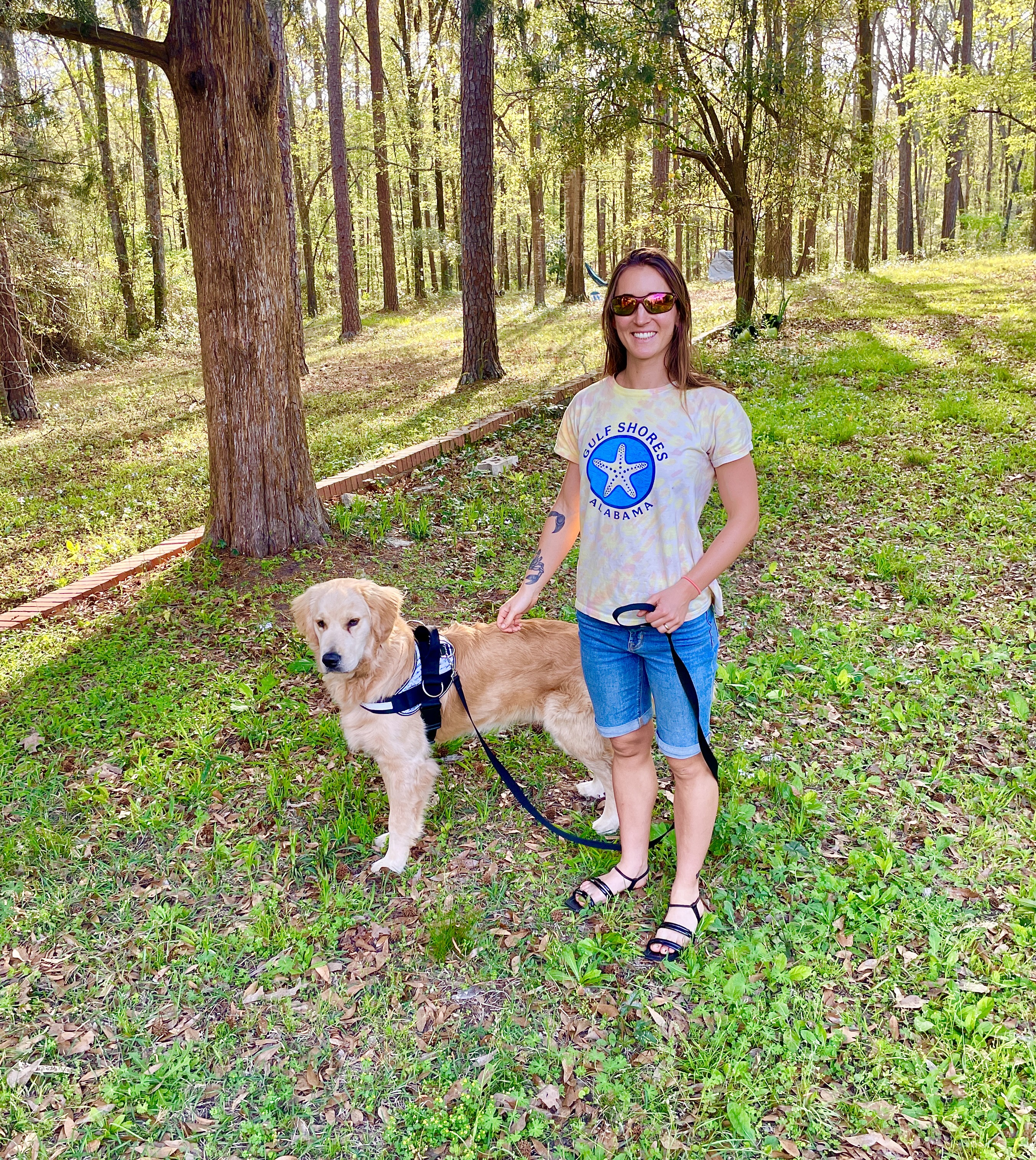 Dog training in Redland, Wetumpka, AL for dog obedience, dog fitness, and therapy dog work. Board & Train programs in Wetumpka. 